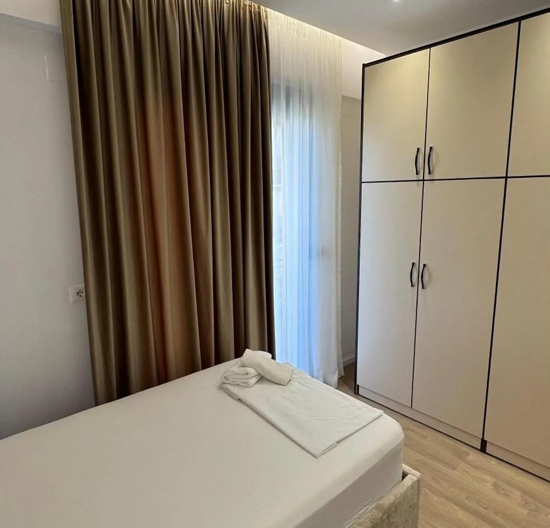 Salt & Sky 11 Apartament Sarandë 公寓